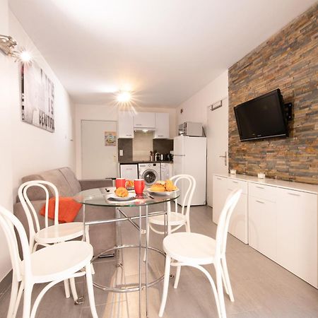 Le Victoria, Centre Ville , Plage Et Parking Gratuit Sainte-Maxime Dış mekan fotoğraf