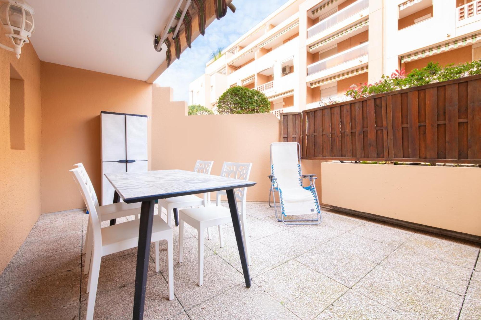 Le Victoria, Centre Ville , Plage Et Parking Gratuit Sainte-Maxime Dış mekan fotoğraf